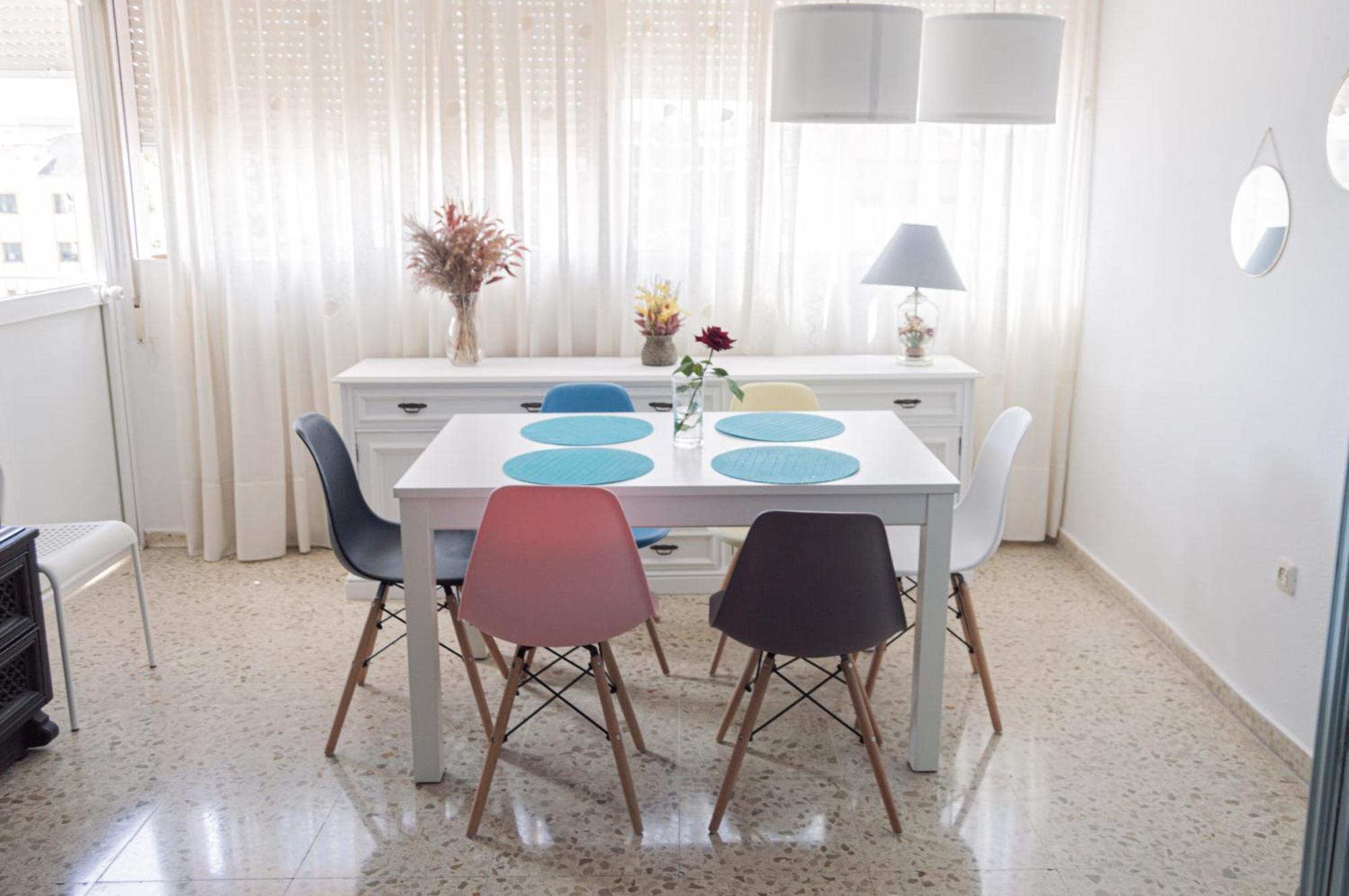 Piso Encantador En Carlos Haya * Málaga