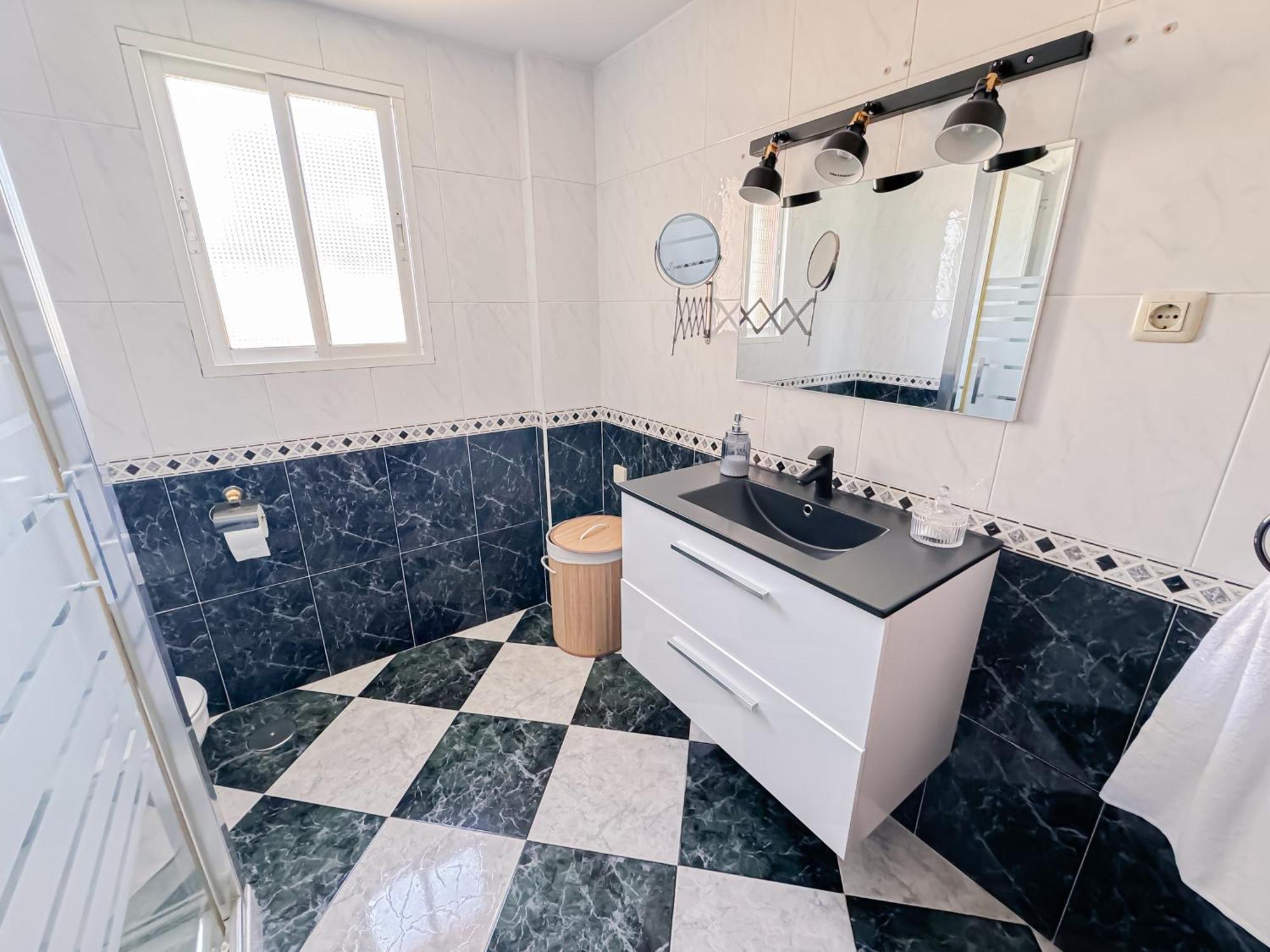 Apartament Piso Encantador En Carlos Haya